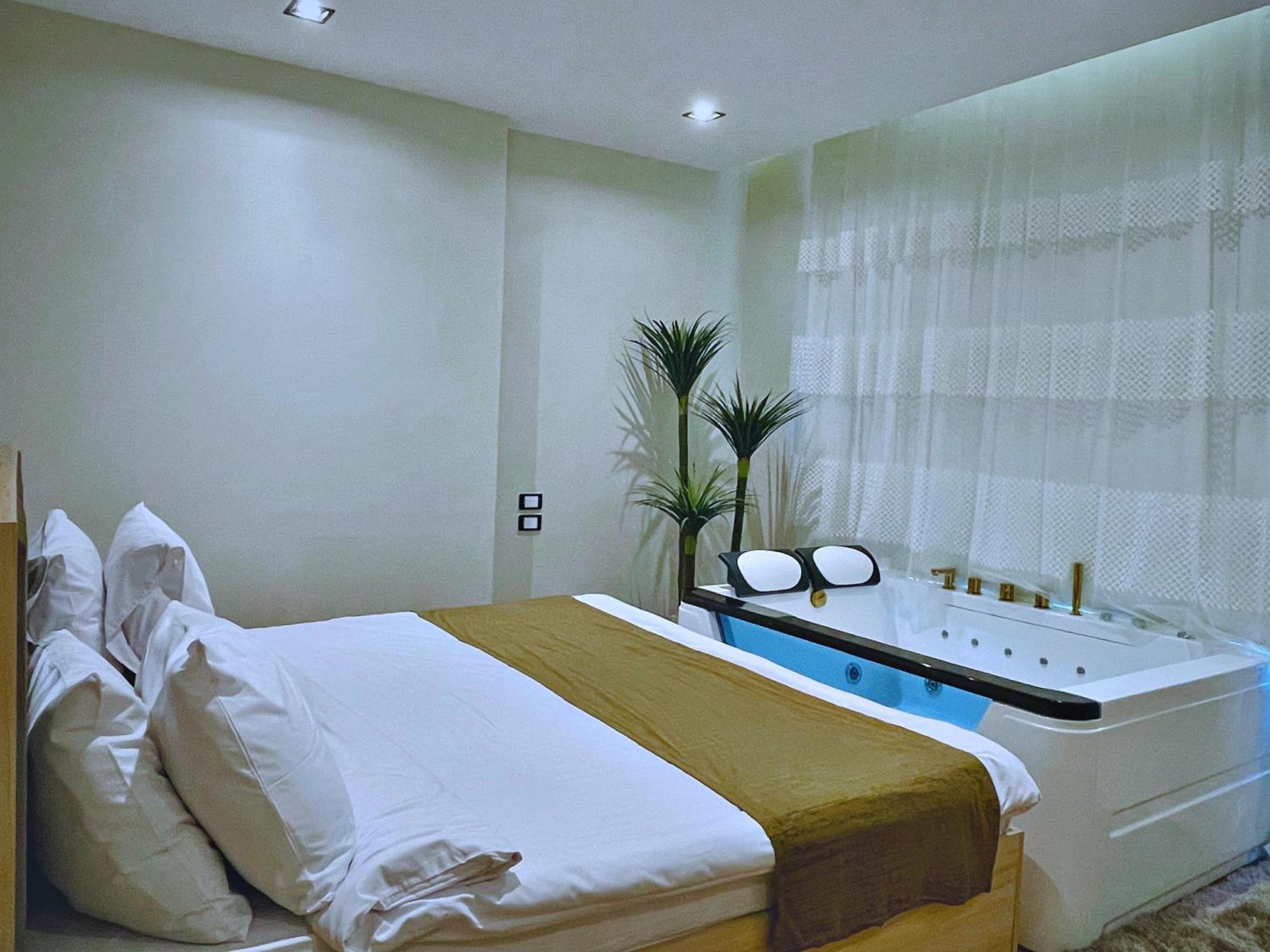 Palm Pyramids View Hotel Kafrat al Jabal Ngoại thất bức ảnh