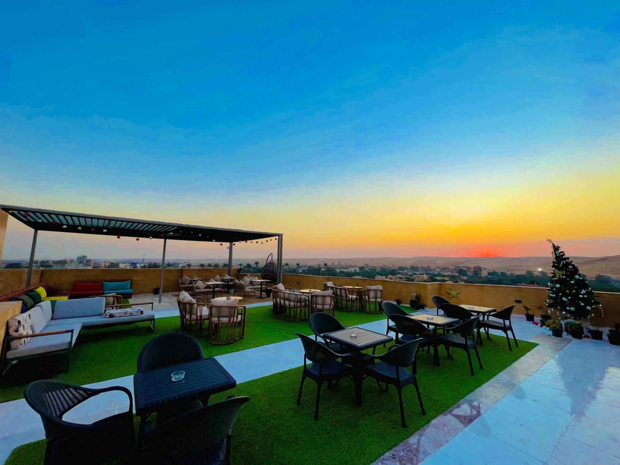 Palm Pyramids View Hotel Kafrat al Jabal Ngoại thất bức ảnh