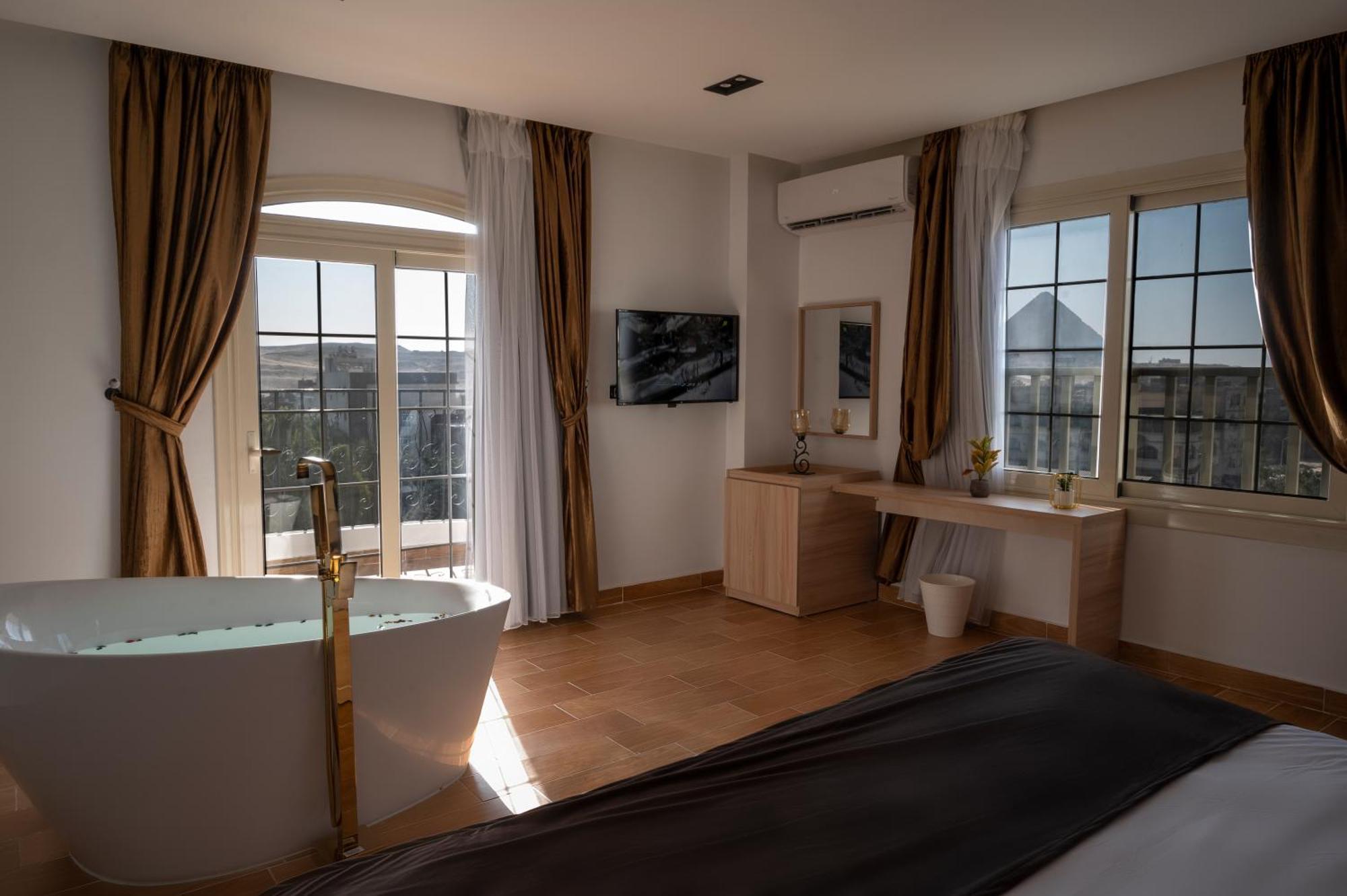 Palm Pyramids View Hotel Kafrat al Jabal Ngoại thất bức ảnh